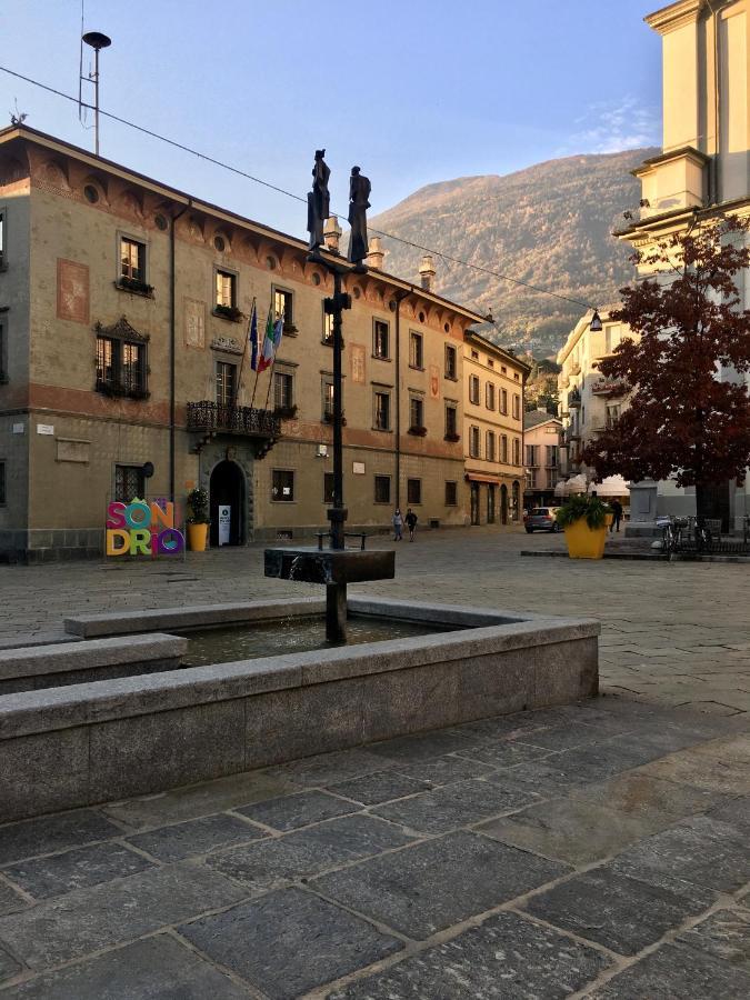 Villa Dietro L'Angolo Sondrio Exterior foto